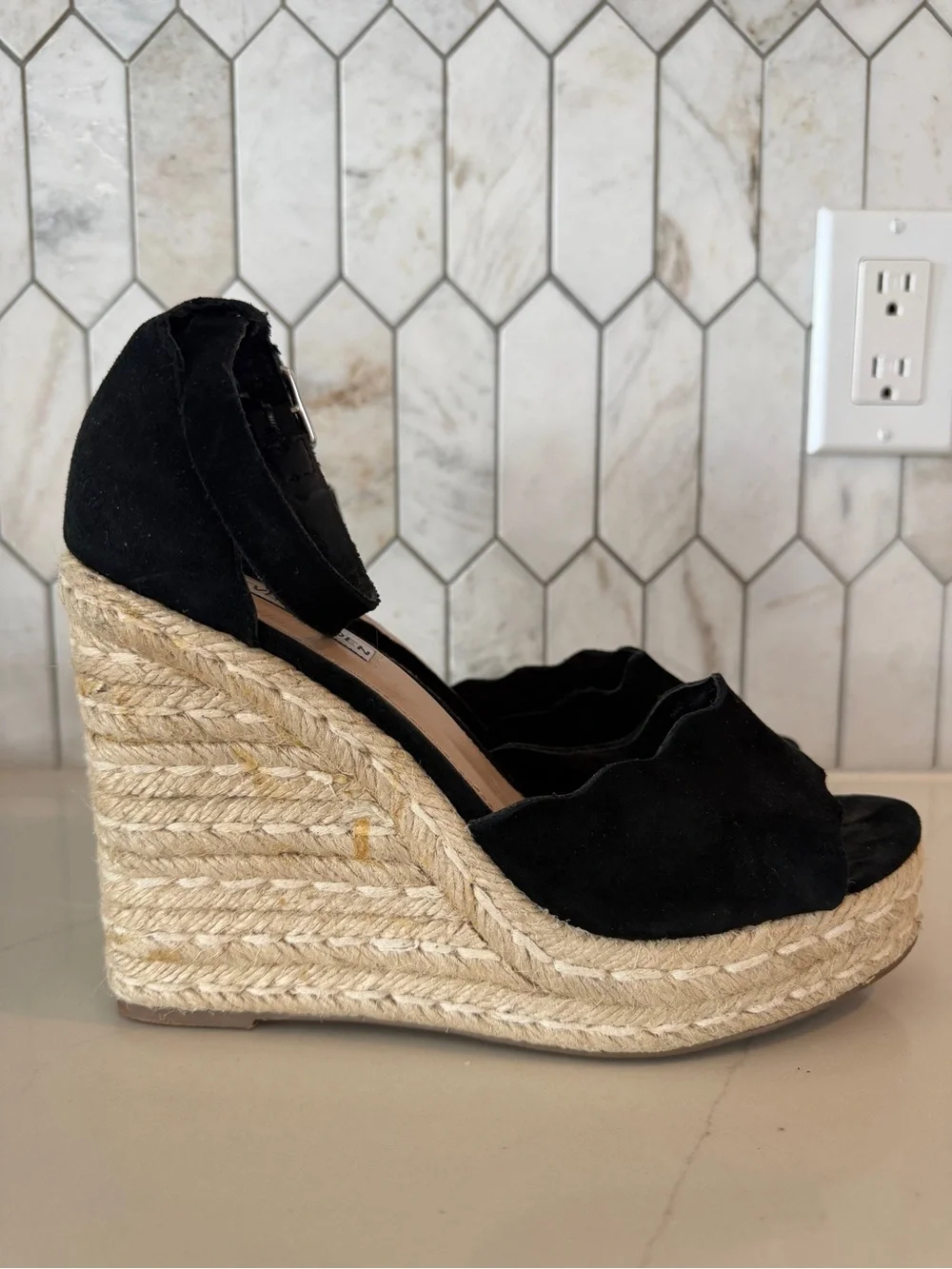 Steve Madden Black Suede Susana Espadrille Wedge Size 8.5